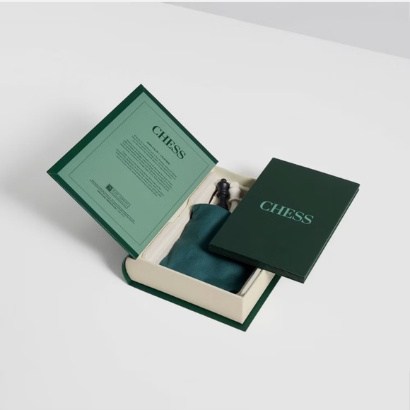 Library of Play : Chess - Picture 4 of 6